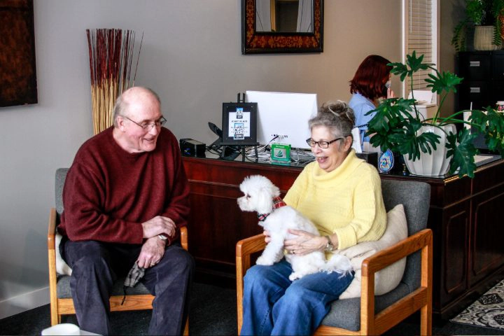 welcome_customers-with-bailey welcome customers with bailey